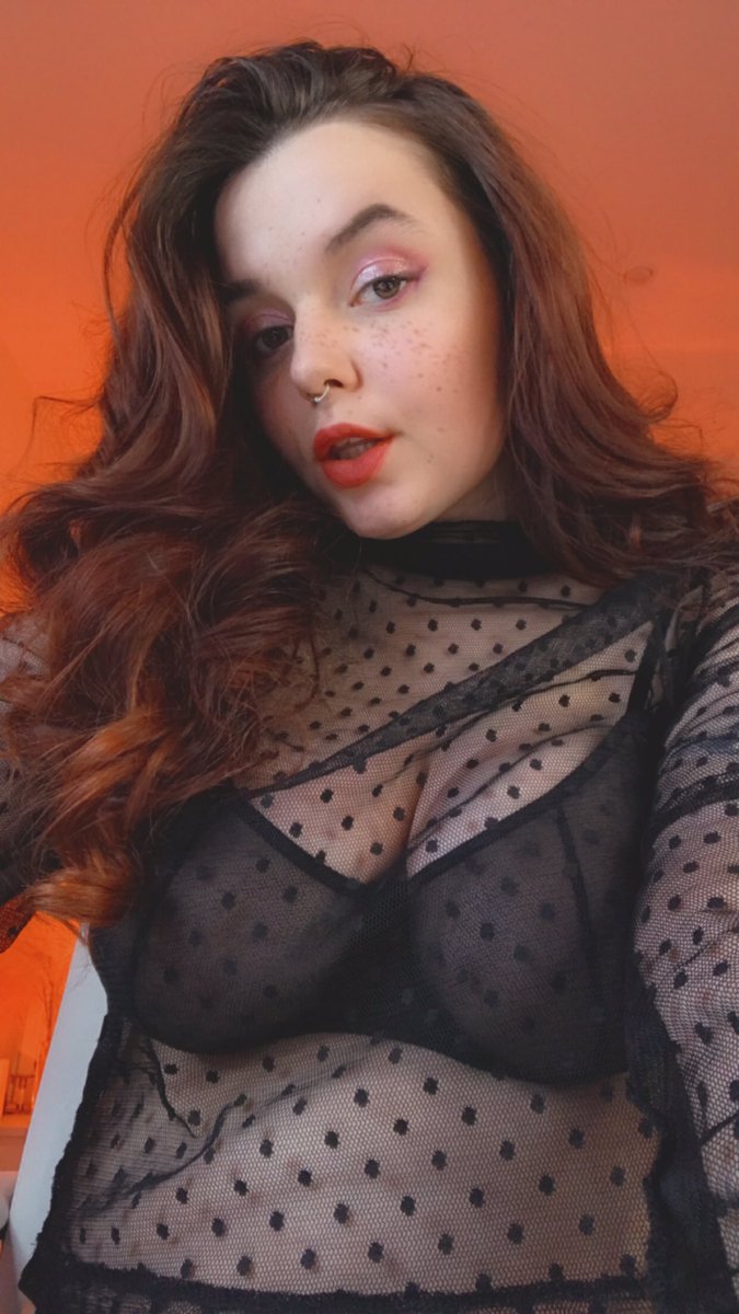 devile_bella's tweet photo. Since childhood, I have been told that I have big eyes.  It's amazing how with age there was a second pair👀 #StripChat #BigEyes #beautifulgirl @stripchat https://t.co/Bqu36mTlbo