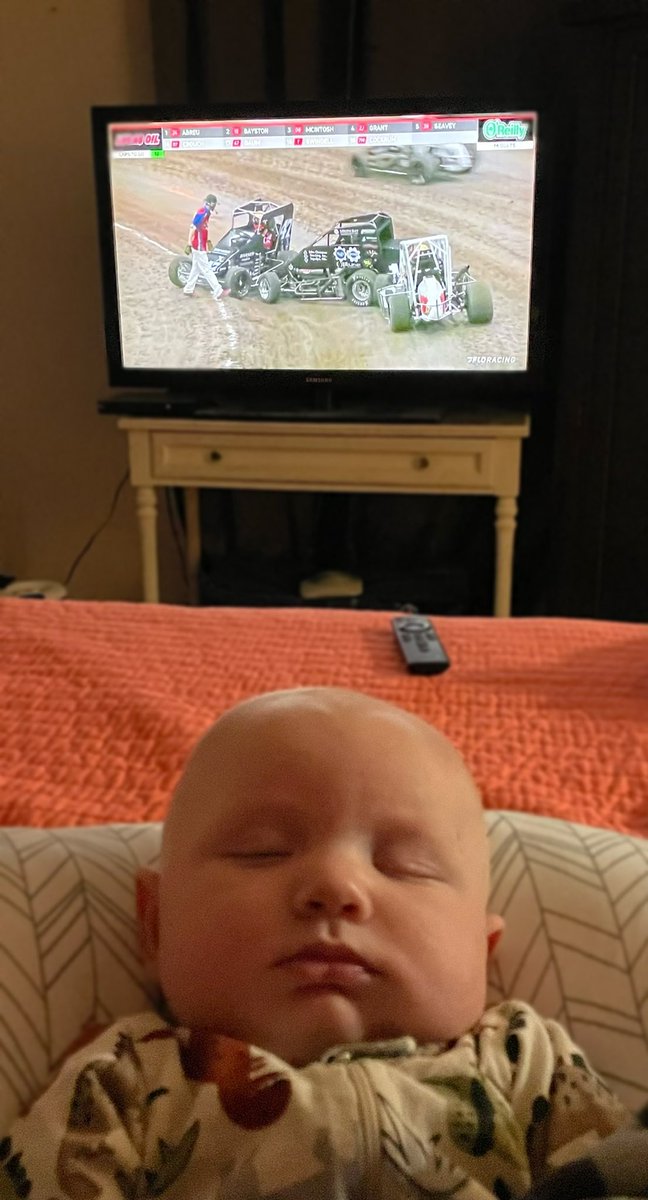 alliesugg's tweet photo. Drake tried so hard to stay awake to cheer on ZD for the race of champions.  #canthang #tweetyourfloseat #1stchilibowl https://t.co/STiykdwqWA