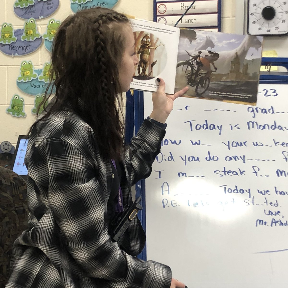 AshdownMayfield's tweet photo. We had a special guest reader this morning and she did awesome!  Thanks Miss G for reading on English and Spanish.  #MayfieldStrong #MiddieRising #ChasingGreatness @MayfieldTweets @rubingo #ElChupacabras https://t.co/23ZAtR9plb