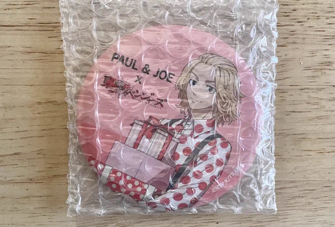 東リベのマイキーくんお好きな相互さんいらっしゃる…?ポルジョでお買い物したら缶ミラーいただいたんですが、せっかくなら作品が好きな方にお譲りしたく! 