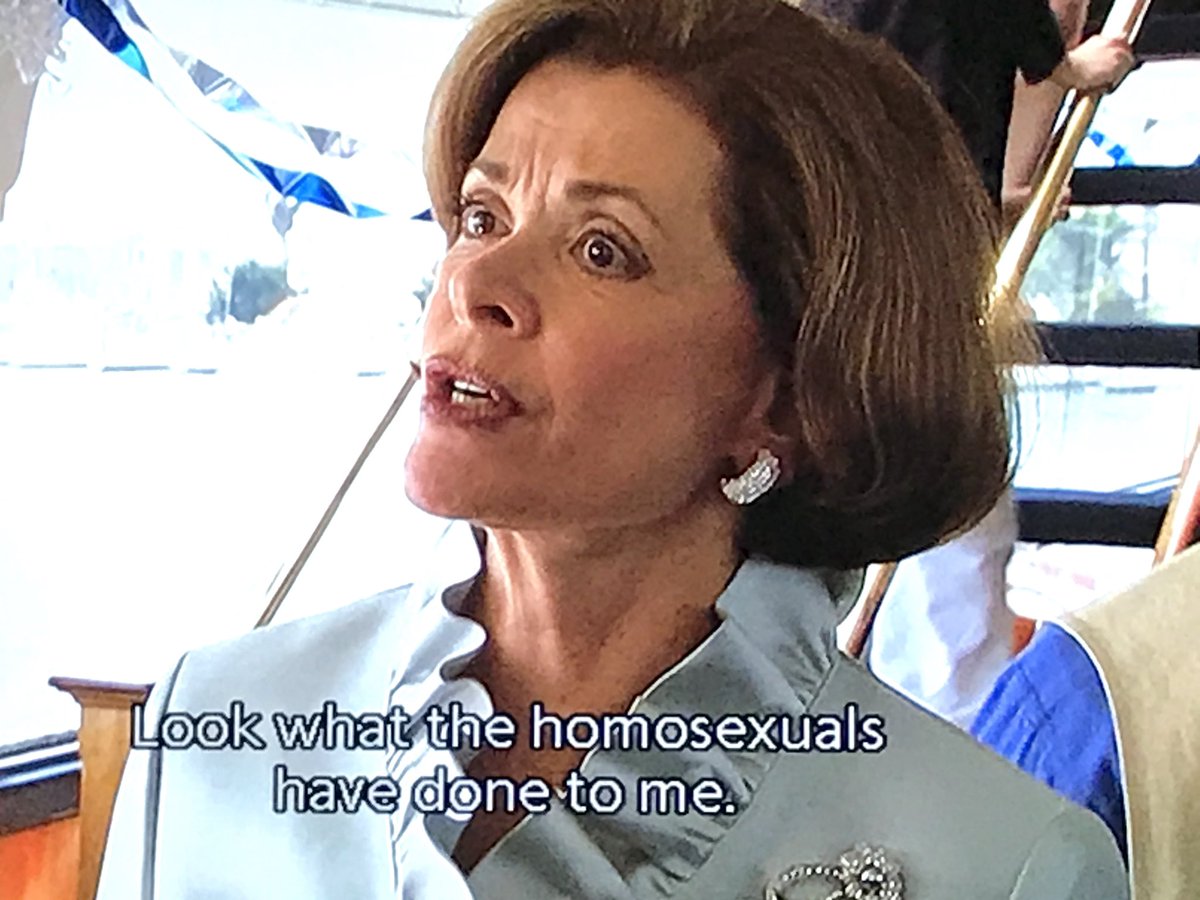 I believe that Mike White wrote 50% of season 2 White Lotus based on this moment of Arrested Development alone https://t.co/evacFeTdNW