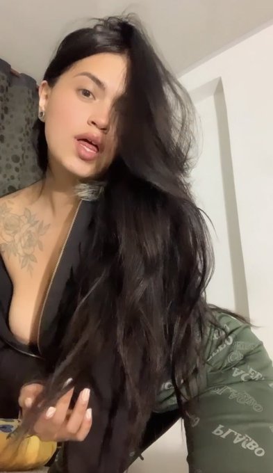 Con ganitas de ti🤫 https://t.co/IojyqY89P4