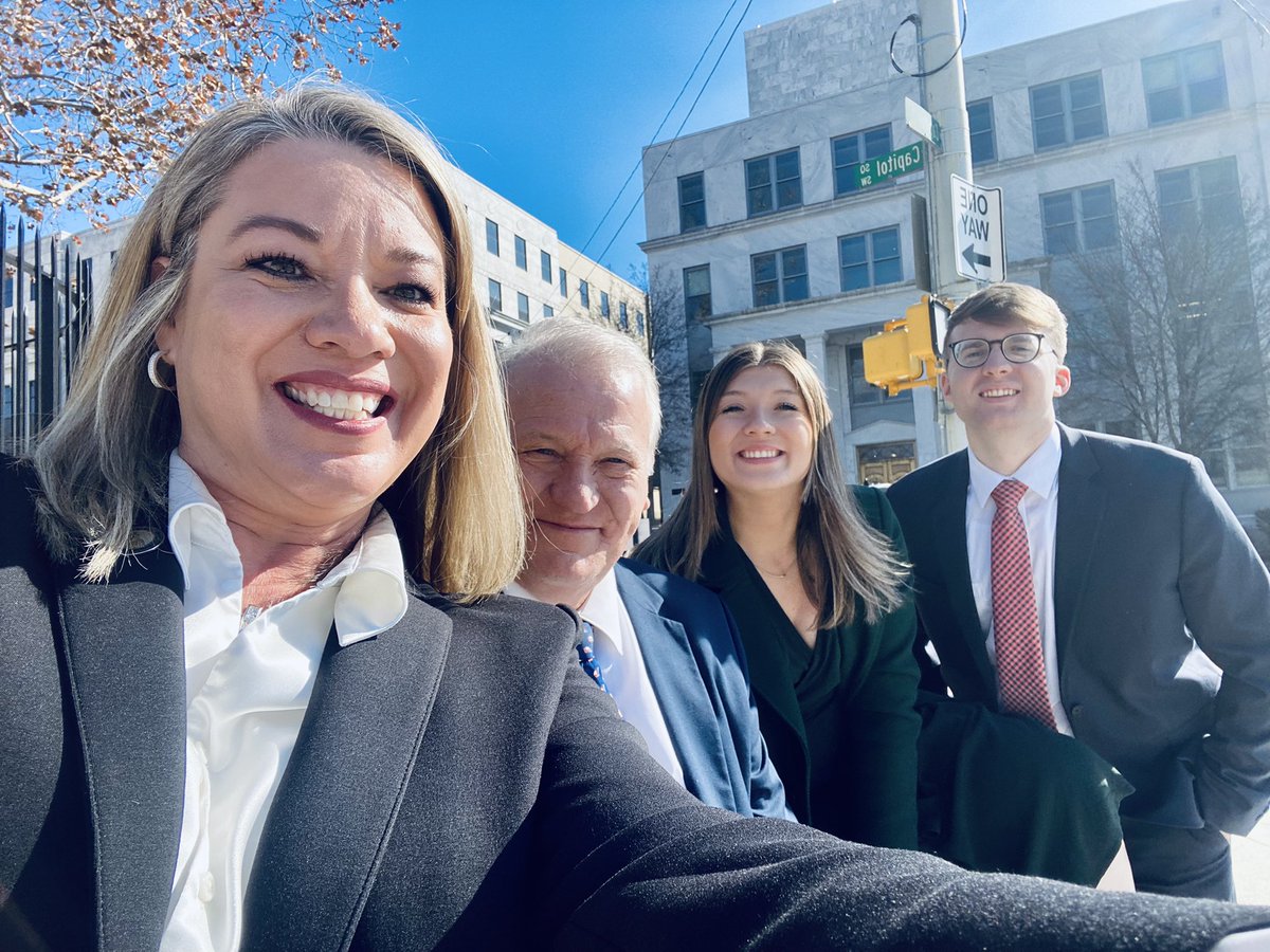 Beth Camp tweet media