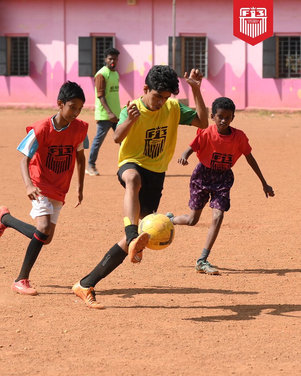F13Academy's tweet photo. F13 Football Academy made its debut appearance in Palakkad with the first selection trials organised at the AKNM-MA Memorial HSS ground at Kattukulam. Massive thanks to the school authorities for helping organise the camp for 300 students. #f13 https://t.co/b84vPMrLAM