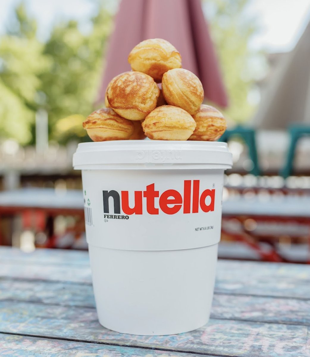 Did you know one jar of Nutella is sold every 2.5 seconds? This hazelnutty chocolatey spread has been spinnin` heads since 1964. So smooth and rich, y'all– it makes a fabulous filling to Katalina's Original Pancake BallsTM!

Open Daily 8am–3pm!
Katalinas.com

#nutella