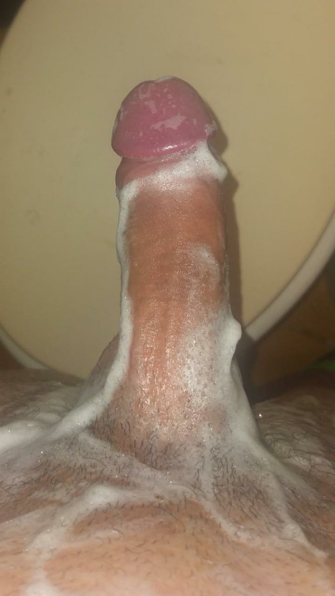 GalloOro2's tweet photo. ¿Alguien gusta bañarse conmigo? 🥵🔥 https://t.co/WqBA3w2RSj