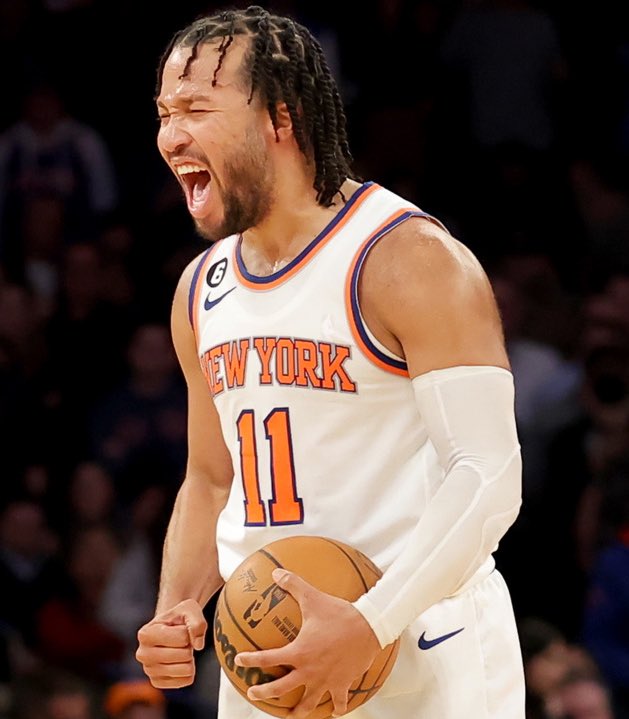 TheHoopCentral's tweet photo. Jalen Brunson tonight:

44 Points
7 Rebounds
4 Assists
50% FG https://t.co/umiFvk83xz