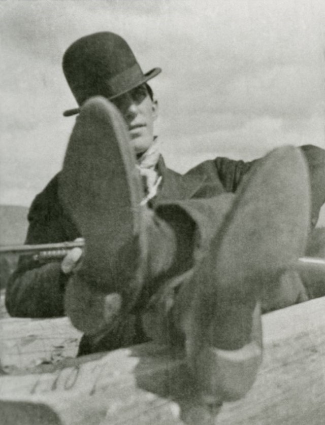 rsamuelsonb1's tweet photo. This is just such a fabulous picture of Colorado Range attitude! Taken in Grand County, Colorado at the turn of the last century. My books of the Dark Range series takes place in a made-up county called Rimrock - #ColoradoHistory #AmWriting #AmPublishing #DarkRange #cowboystyle https://t.co/l4Fwg8tQjm
