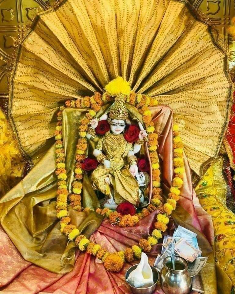 baglamukhipuja's tweet photo. माँ की कृपा को वही जान पाया है, जो उनकी शरण में गया है। इसलिए हमें पूरे विधि विधान और सच्चे मन से माँ का ध्यान करना चाहिए। https://t.co/50ykli1jOG