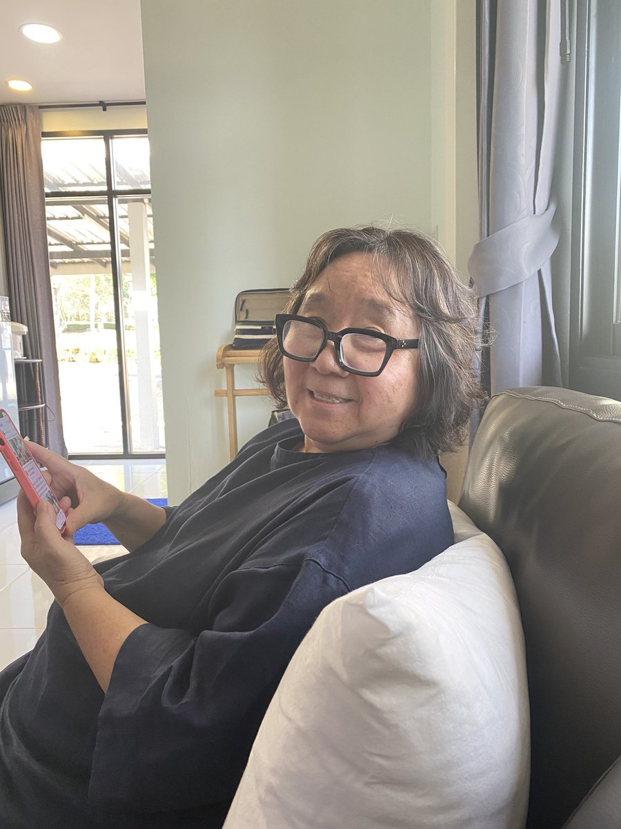 Jada1305's tweet image. When your mom designs superhero outfits as a side job #ednamode #TheIncredibles