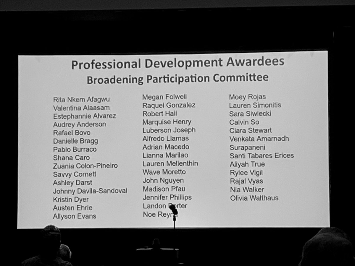 Attending to the conference was possible because of the funding from @AnaVLongo’s  @NSF grant, @UF_CLAS and the @SICB_  Professional Development Award. 

#firstgen 
#womeninscience 
#PuertoRico
#phdlife