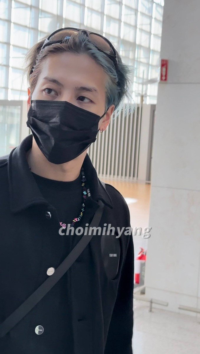 พี่เเจ็คคเดินทางไปลอนดอนเเล้วว เดินทางปลอดภัยครับบคนเก่งงง🥺✈️💖
#JacksonWang #Jackson <a href="/JacksonWang852/">Jackson Wang</a>