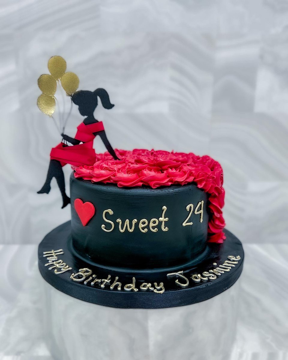 JustTemptations's tweet photo. ❤️Sweet 24🎈

#toronto #mississauga #brampton #vaughan #customcakes #torontofood #yyzeats https://t.co/cqxAnlsLMH