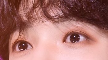 emotional_lees's tweet photo. The pretty eyes that hold universe in it and it belongs to Dokyeom. https://t.co/nXjcVR7J8j