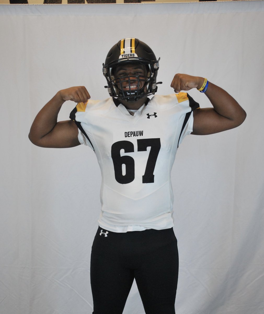 Vince (@vincentneal05) on Twitter photo Very excited to announce my commitment to play football for <a href="/DePauwTigersFB/">DePauw Football</a>. Thank you <a href="/qbdietz/">Brett Dietz</a> and <a href="/RoryMannering/">Rory Mannering</a> for the fantastic opportunity! Very excited to announce my commitment to play football for <a href="/DePauwTigersFB/">DePauw Football</a>. Thank you <a href="/qbdietz/">Brett Dietz</a> and <a href="/RoryMannering/">Rory Mannering</a> for the fantastic opportunity!