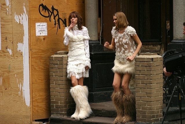 jenesse's tweet photo. freja beha erichsen and abby lee kershaw at chanel fittings for fw 2010 https://t.co/m5VfeCEJGR