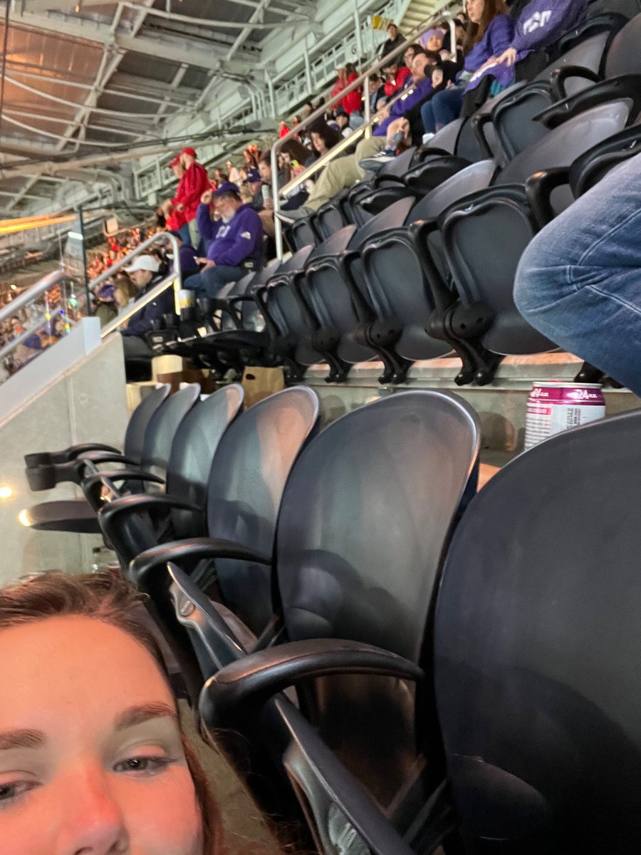 allyson_smith's tweet photo. Fair weather fans u suck @TCUFootball https://t.co/i58uTQMXz7