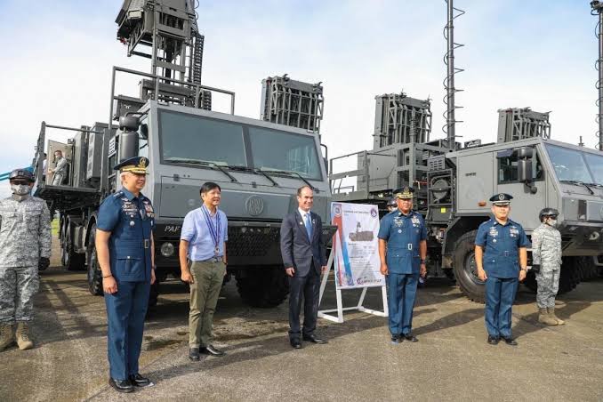 AlfredoGenom's tweet photo. The Philippines is now ranked 32nd in terms of military power. A huge leap from last year's Global Fire Power (GFP) index, wherein the country was ranked 51.

The procurement of surface-to-air missiles, self-propelled artillery and tanks increased the GFP of the Philippines. 🇵🇭 https://t.co/yQkv3cuCN4