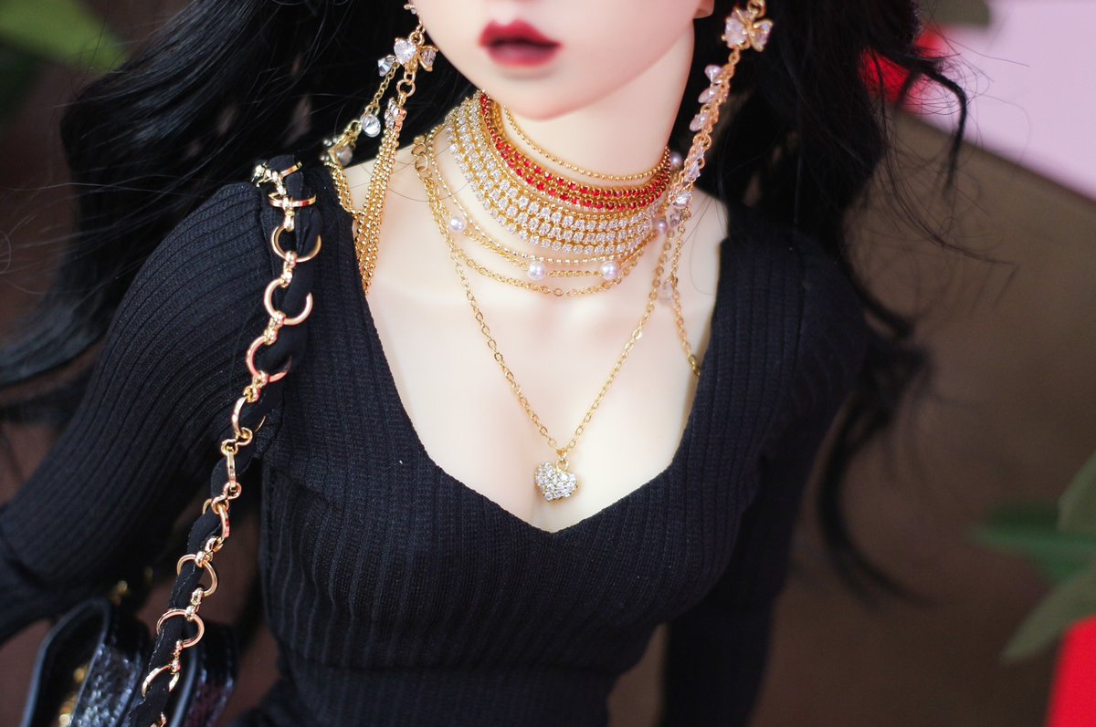reflejo__vie's tweet photo. 오랜만에 개인제작 악세사리 판매합니다 😊

일시 : 1월 13일 오후 9시

[Main] Glitter Necklace
[Sub] Pairing Item _Necklace, Bracelet, etc

판매내용은 블로그에 안내되어있습니다.

https://t.co/4zFMwJTd8Y https://t.co/rKJmBPkOiW