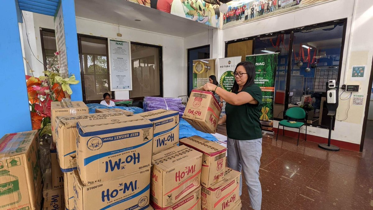 Nickel_Asia's tweet photo. Nearly 4,000 families were adversely affected by the recent flooding in Brooke's Point and Sofronio Española in Palawan. To help, our colleagues from Rio Tuba Nickel Mining Corp. (RTNMC) are set to send out relief goods to some of the families affected. #OneNAC https://t.co/gEzYRaMZIx