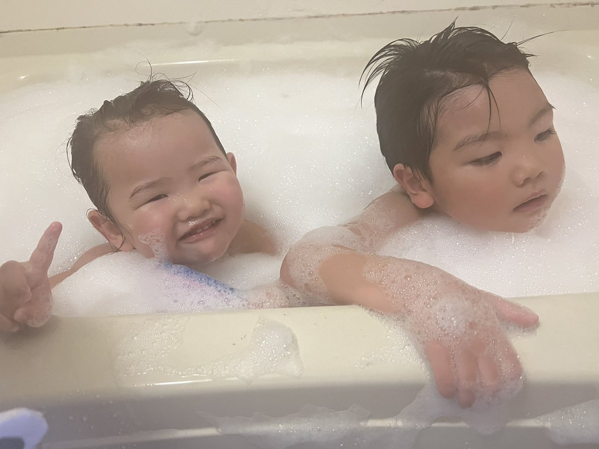 029_ii_'s tweet photo. 1月2日惟月2歳👑

性格も顔もパパそっくりな口達者な生意気な娘やけど愛おしいすぎるよ🥰
これからも元気に育ってね☺️
(時差投稿すぎる。笑) https://t.co/ION5bIJrlN