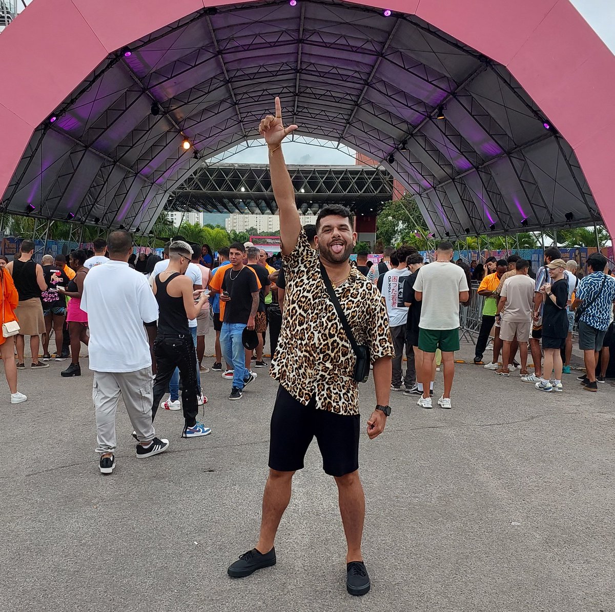 rodolforjacob's tweet photo. 23:59 - Obg por mais um ciclo encerrado!
00:00 - Obg por mais um novo iniciado!
🥳🎉🎁🎂🙏🏼

#Gratidão #MeuBday #38Anos #10Janeiro https://t.co/oz56AgDBl5