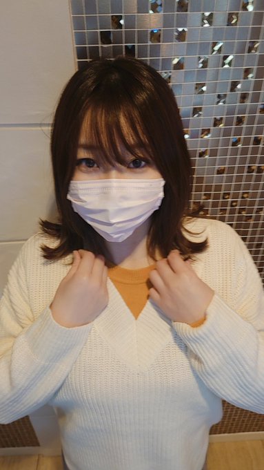 Anyone want to see inside my clothes?🤭💕  服の中見たい人いる？ 見たいと思った人はイイネとリツイート🥳 多かったら脱いじゃおうかな💕 https://t.co/<a href="/tag/rt%E5%B8%8C%E6%9C%9B"class="tags"><span>#rt希望</span></a><a href="/tag/%E4%B8%8B%E7%9D%80"class="tags"><span>#下着</span></a><a href="/tag/%E8%A3%8F%E5%9E%A2"class="tags"><span>#裏垢</span></a>