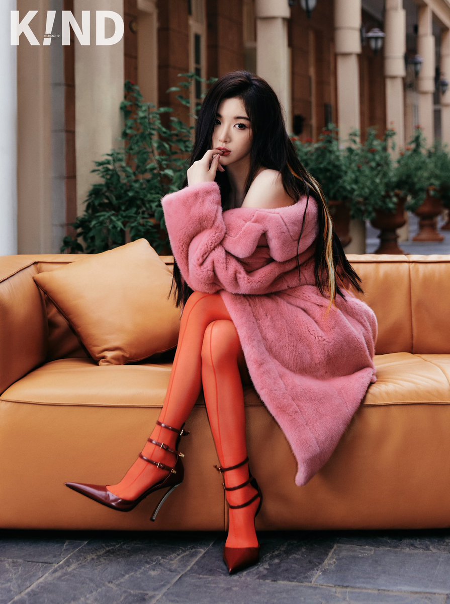 queenxueer's tweet photo. KIND_Magazine weibo update {2/3}

#KongXueer #孔雪儿 #SherryKong https://t.co/CPWA9BDysr