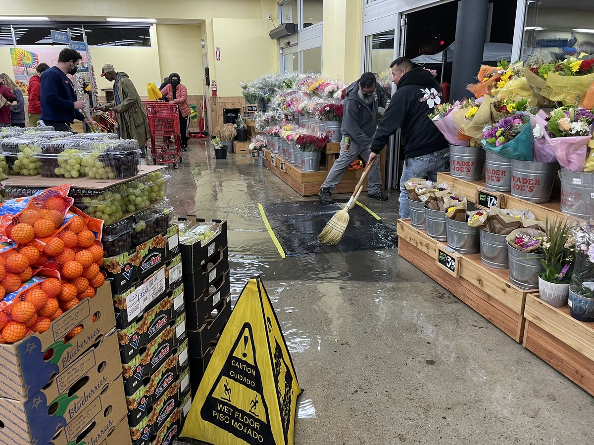 Trader Joe's flooded in LA. Never seen anything like it in this country. The employees did a spectacular job, immediately closed and helped people out to their cars. I'm so scared of climate change y'all.