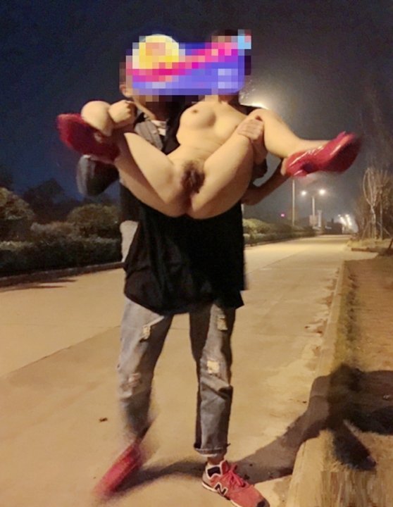 ygod998's tweet photo. 今日份举高高，刺激捏🥰
#高潮 #抱操 https://t.co/YhhZepycxJ
