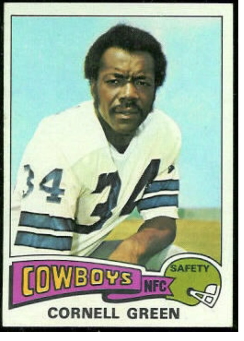 CowboysOld's tweet photo. In 1970, Cornell Green moved from cornerback to strong safety to replace Gaechter who was placed on the injured reserve list. 

After sitting out the entire season, he was traded in 1971 to Washington for a conditional draft choice (not exercised).

#60sCowboys #FirstCowboys https://t.co/lTFLereCSE