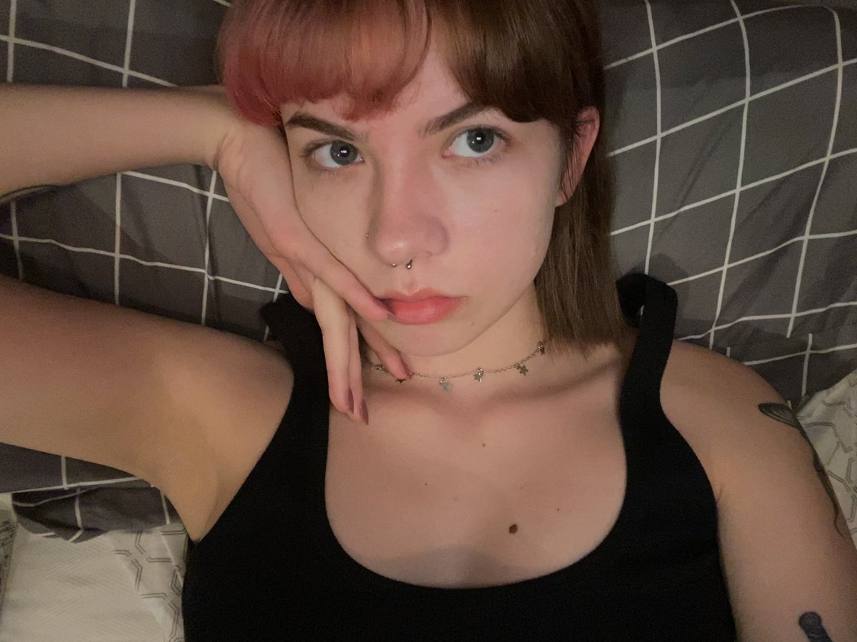 brinisneckdeep's tweet photo. these are pretty much the same but i haven't posted face in a while so here https://t.co/DWV58IOcUb