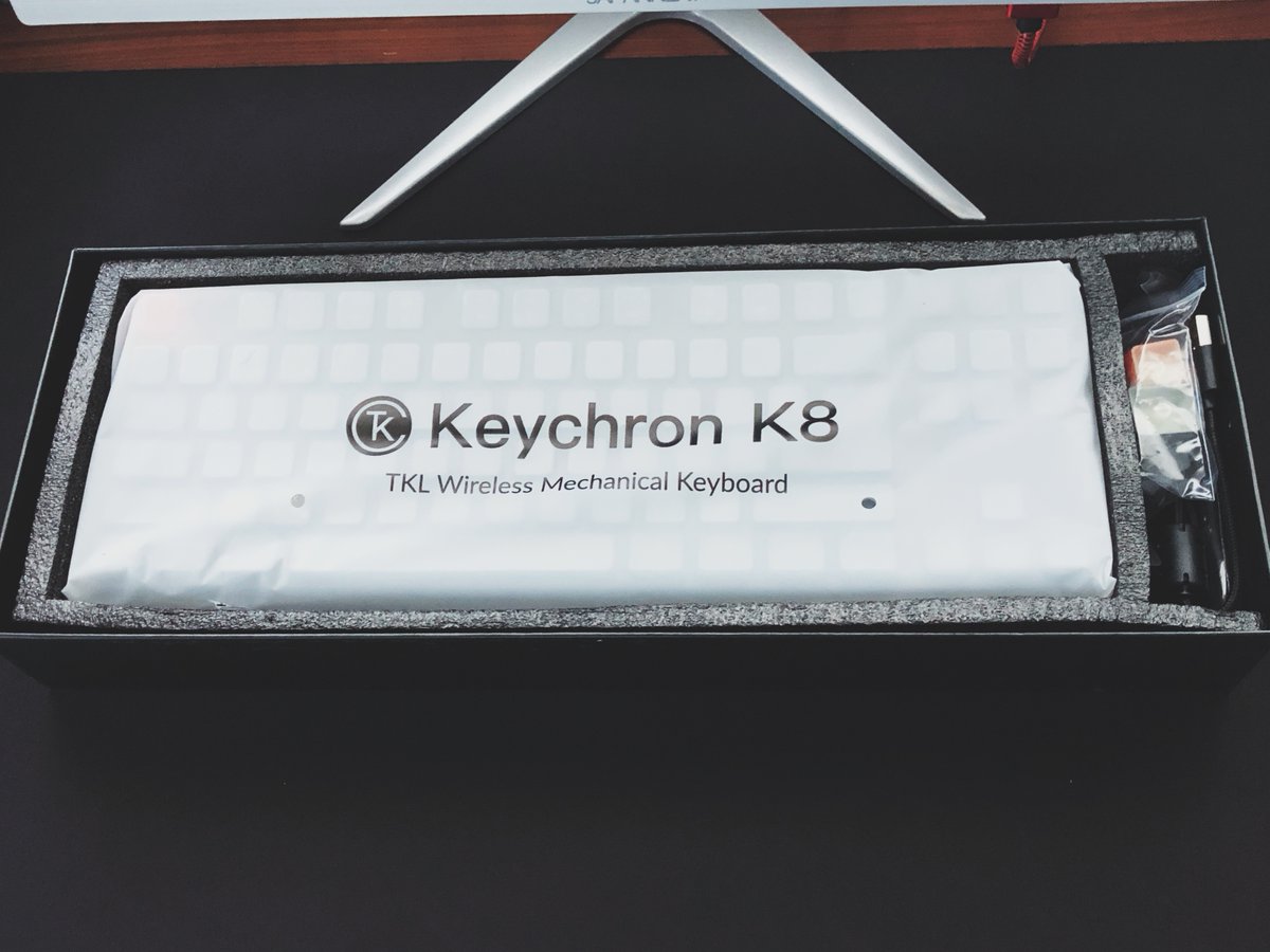 _yfzn's tweet photo. Keychron K8 着弾!!!
#keychronk8 #keychron #keyboard https://t.co/jnXKqzxD5L