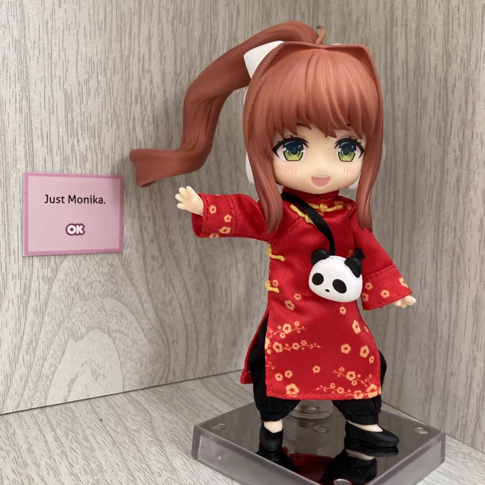 ねんどろいどどーる使用で、モニカに色んな服を着せられるというオタク情緒殺し遊びが出来てしまったナツキのねんどろも待ってます 