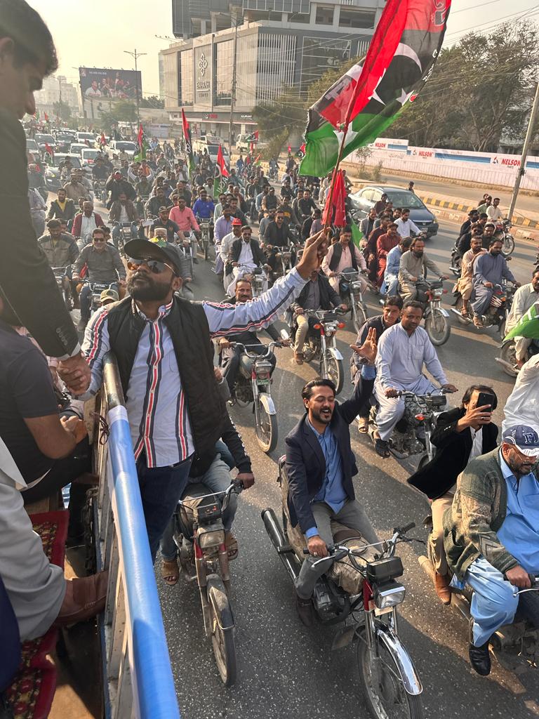 Hshazilshabbir's tweet photo. Attended Rally Under the Supervision of @PPP_Org Karachi Division for Mobilization regarding Local Body Election on 15th January from #BilawalHouse To #Star_Gate ( Airport )
Wherein PPP Creams and Workers participated Enthusiastically. https://t.co/84y78OZ09U