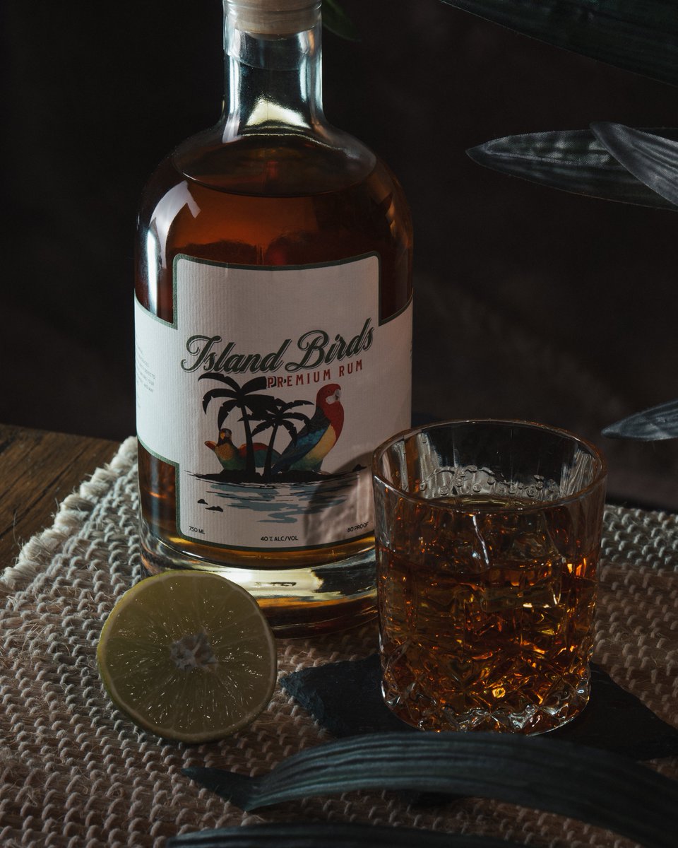 ABasicBartender's tweet photo. Something about a rum and coke and with a splash of lime that really holds a special little piece in my heart #islandbirdsrum @FlightWhiskey https://t.co/xPWTuIybim