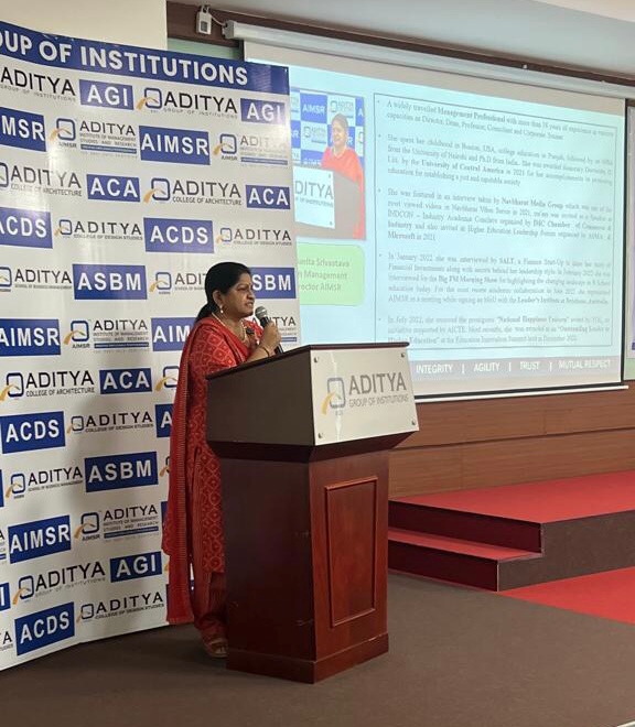 AIMSRMumbai's tweet photo. Happy to share that AIMSR and ASBM organised an IT and Operations Conclave at the Institute on 7 th January, 2023. The event was declared open by Dr. Sunita Srivastava, Dean Management, wherein among other achievements and initiatives taken by the Institute #supplychainmanagement https://t.co/WtNnsfrUpS