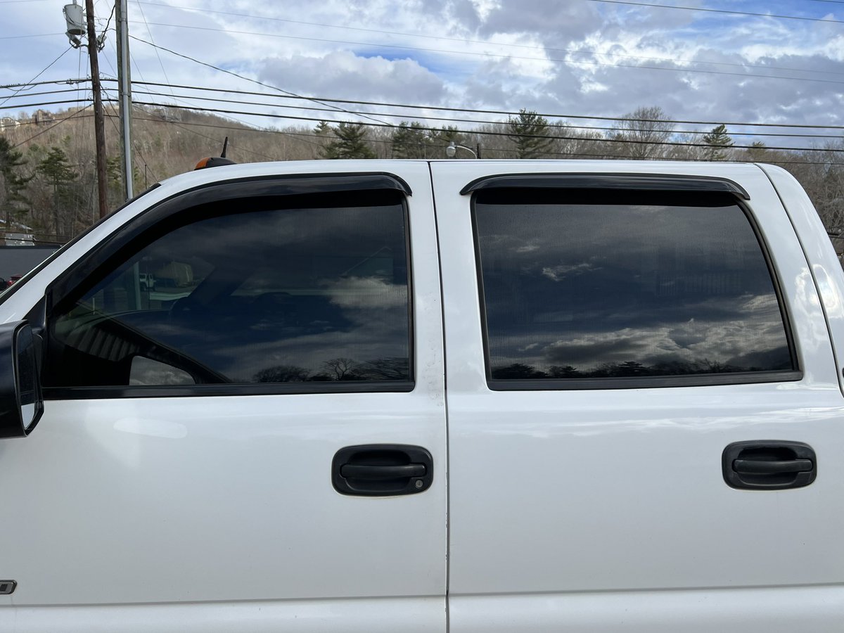 ashtonhiggins9's tweet photo. Anyone in the Asheville/Weaverville area needing tint I’m now offering #llumarfilms and tinting cars! Checkout my Facebook/ instagrams to see more at ALH Tint Works and Detailing https://t.co/KtfiuQickw