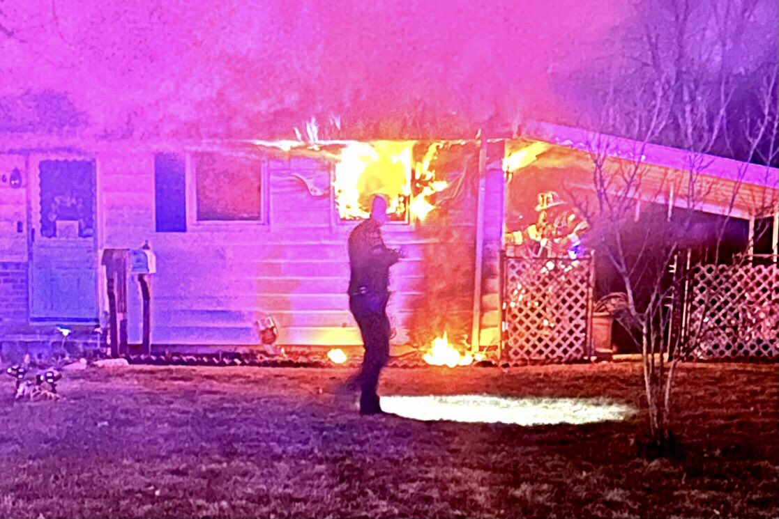 Chief_Ippy's tweet photo. Yeah it was a just a bit hot tonight…@BSFDInfo responded to a house fire on Amherst St earlier. No injuries reported & cause under investigation. Solid work by all on scene. @FASNY @nysfirechiefs @SuffolksBravest @SuffolkCoFRES @thefirenews 📸 @AndrewIppy #CBJP #LIBNS https://t.co/8flYXrkmzU