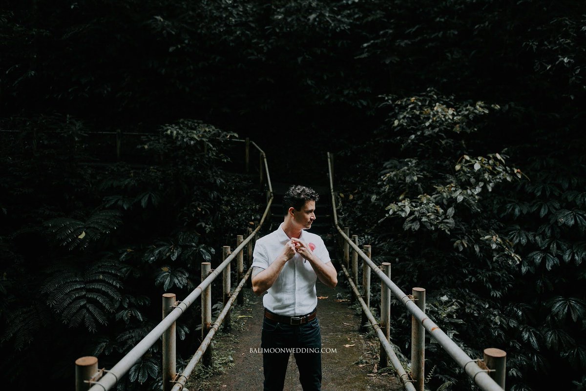 balimoonwedding's tweet photo. From the waterfall wedding of Sasha &amp; Yohan 💕 💕 💕 https://t.co/sqTuAztnCE