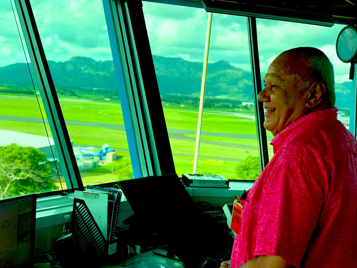 NadiAirport's tweet photo. Fiji Deputy Prime Minister & Hon Minister for #CivilAviation #Tourism @BillGavoka, Hon Asst Minister @AlitiaBainivalu & PS @axeshane was also given a brief tour of the Air Traffic Management enter & the Air Traffic Control Tower 🇫🇯✈️ https://t.co/kGJchY7vre