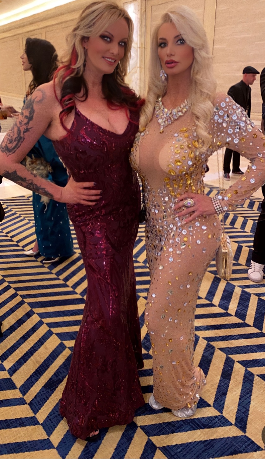 Miss Brittany Andrews on Twitter: "RT - Rockin' the AVN @avnawards Show