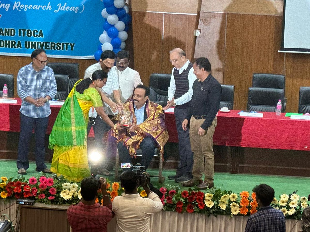 Recently our #chairman <a href="/SridharKosaraju/">Sreedhar Kosaraju</a> was invited as #chiefguest and #keynotespeaker for the #Periscope2022-The National conference organized by <a href="/AndhraUnversity/">Andhra University</a> #CSE #Dept of #Engineering

linkedin.com/feed/update/ur…