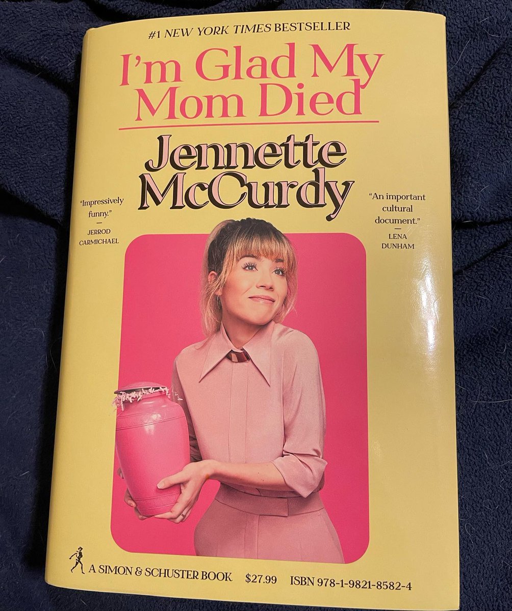 franklinsamuell's tweet photo. I read @jennettemccurdy's book and it's great. I mean, worth a read for a number of reasons, but don't fall asleep on the writing itself - despite this, its story is dramatic and fun at the same time https://t.co/Hp8WZoe624
