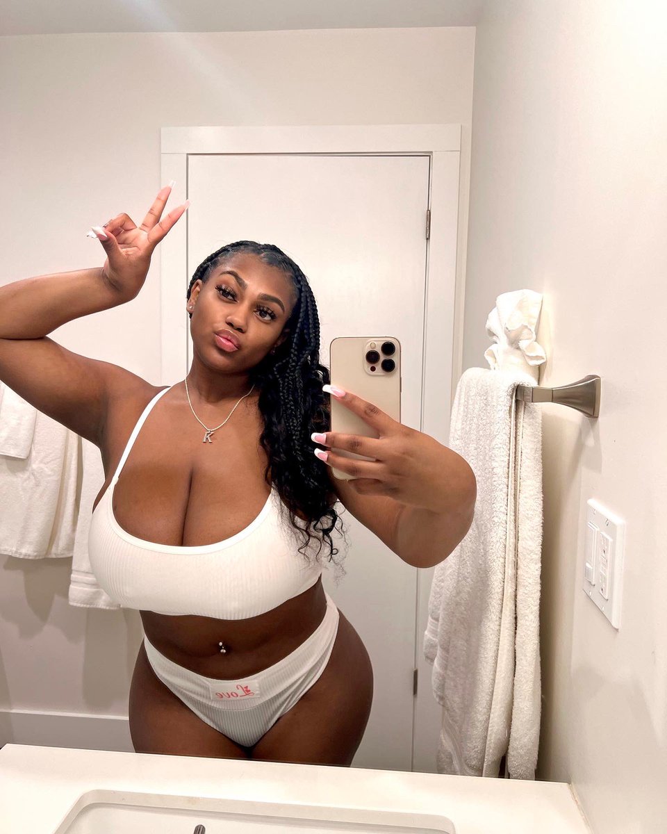 KieraNicole on Twitter: "Always light at the end of the tunnel 🤍"