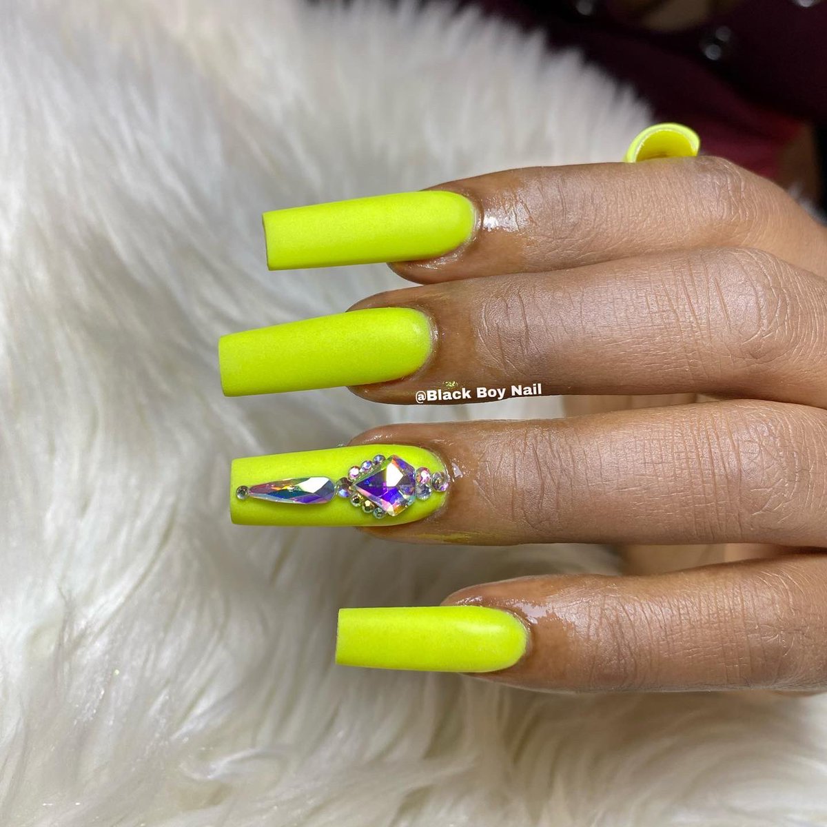 BlackBoyNail's tweet photo. One finger stones ❤️👌🏻
Book now 0755819321 @BlackBoyNail #nailmagazine #nailart #nailkampala #nailingitpodcast #NAIL everywhere https://t.co/wVQUSlddT6