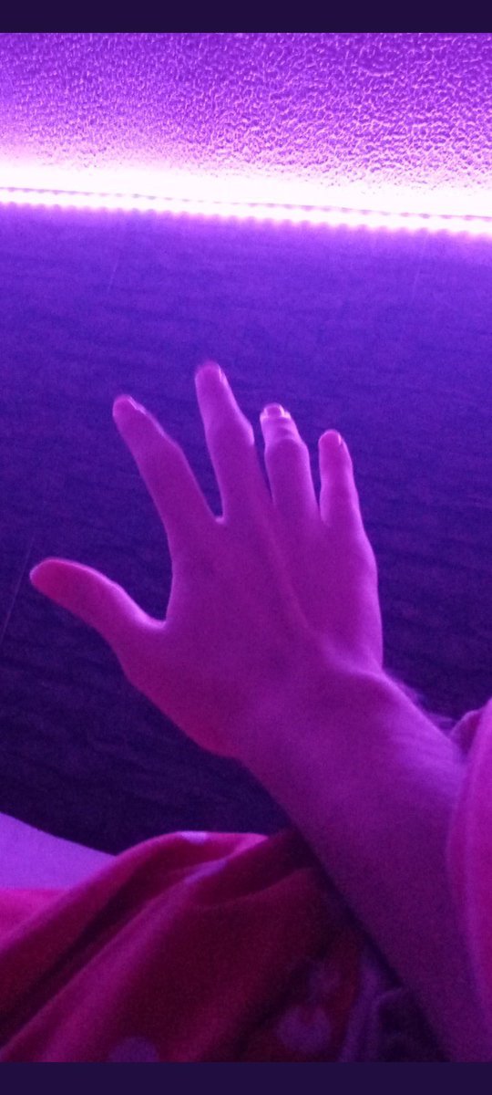 Ajfbr6163's tweet photo. Not new to #nsfwtwt 

Hey my name is Harvey 
-18
-6'3
-straight
-gamer 24/7
-i can cook
-horny 24/7
-soft and hard kinks
-dm me don't be shy

♥️ And RT to be mutuals https://t.co/D5cES6juCN