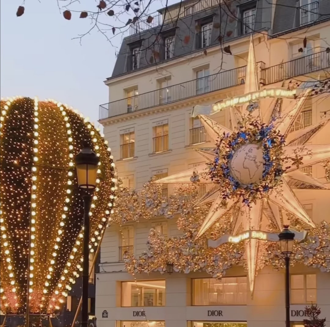 TrackNour's tweet photo. ⓓⓘ���ⓡ

#luxe #luxury #paris #luxurylifestyle #luxurytravel #travel #shopping #shop #shoppingaddict #love #lovely #dress #dressing #weddingdress #wedding #weekend #weekends #weekendtime #visitparis #visitfrance #visiting https://t.co/uAogg7pMdY