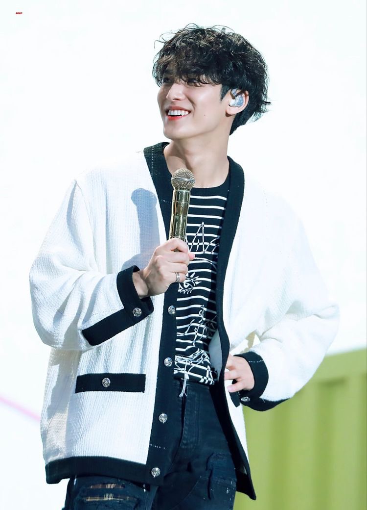 Bil_The_Sun's tweet photo. Rambut kita kiting-kiting seperti ramyeon🍜 https://t.co/TR5T4J9yP7