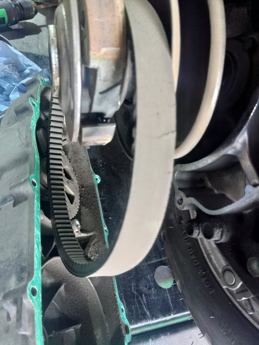 silvera39's tweet photo. いつもの新聞屋サン　透視能力者かとおもった、ドンピシャのベルト交換でした。距離管理大事✨ https://t.co/z2Q1t20Ldr